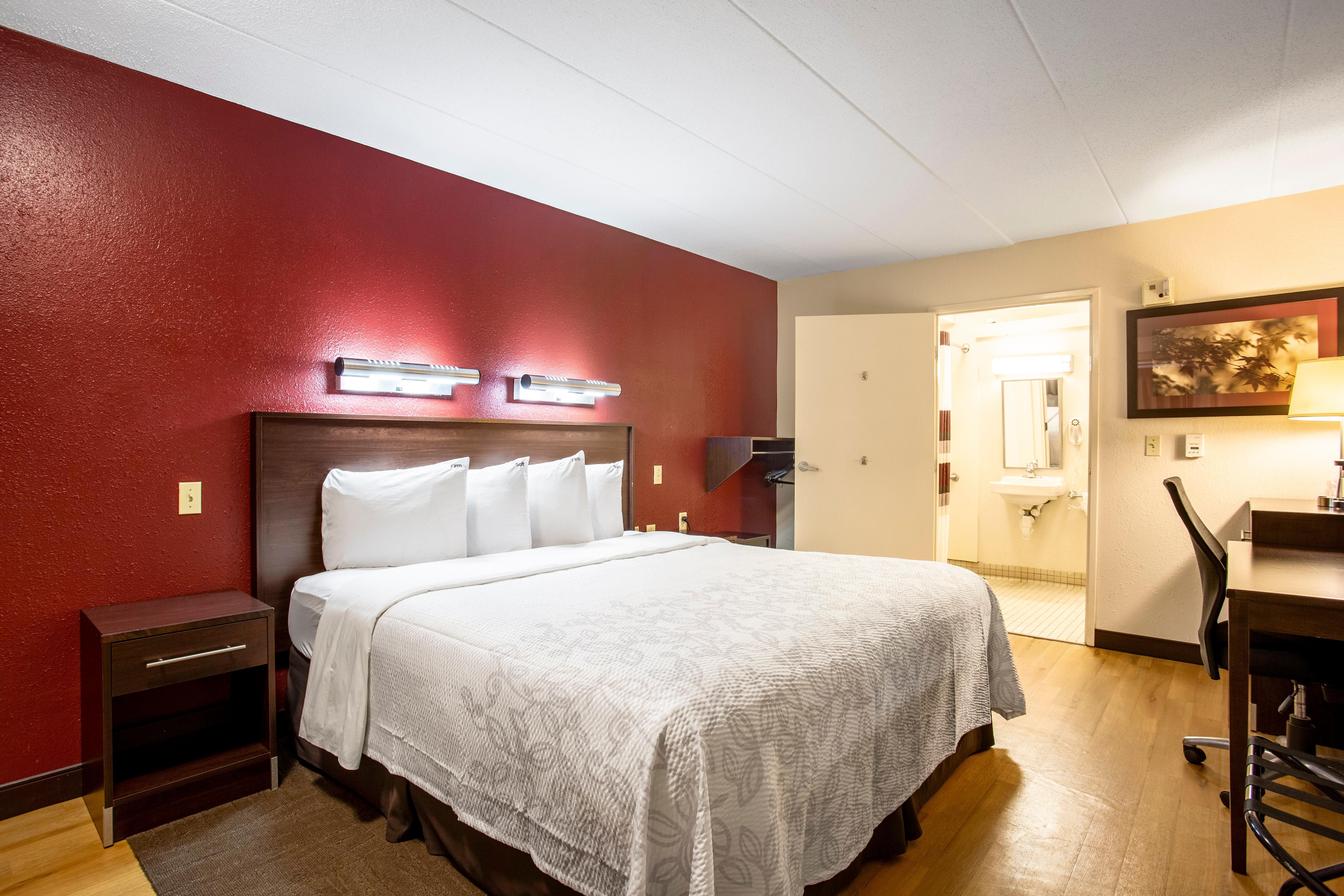 Red Roof Inn Plus+ Baltimore North - Тімоніум Екстер'єр фото